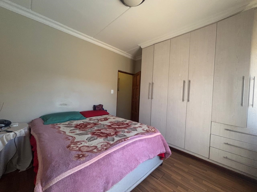4 Bedroom Property for Sale in Langenhovenpark Free State